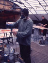 Gernot Bubenik bei der Herstellung eines Airbrushbildes am Backstage im Kanzleramt